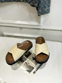 Picture of Louis Vuitton Slippers _SKULVsz35-4141-45mnf05031120